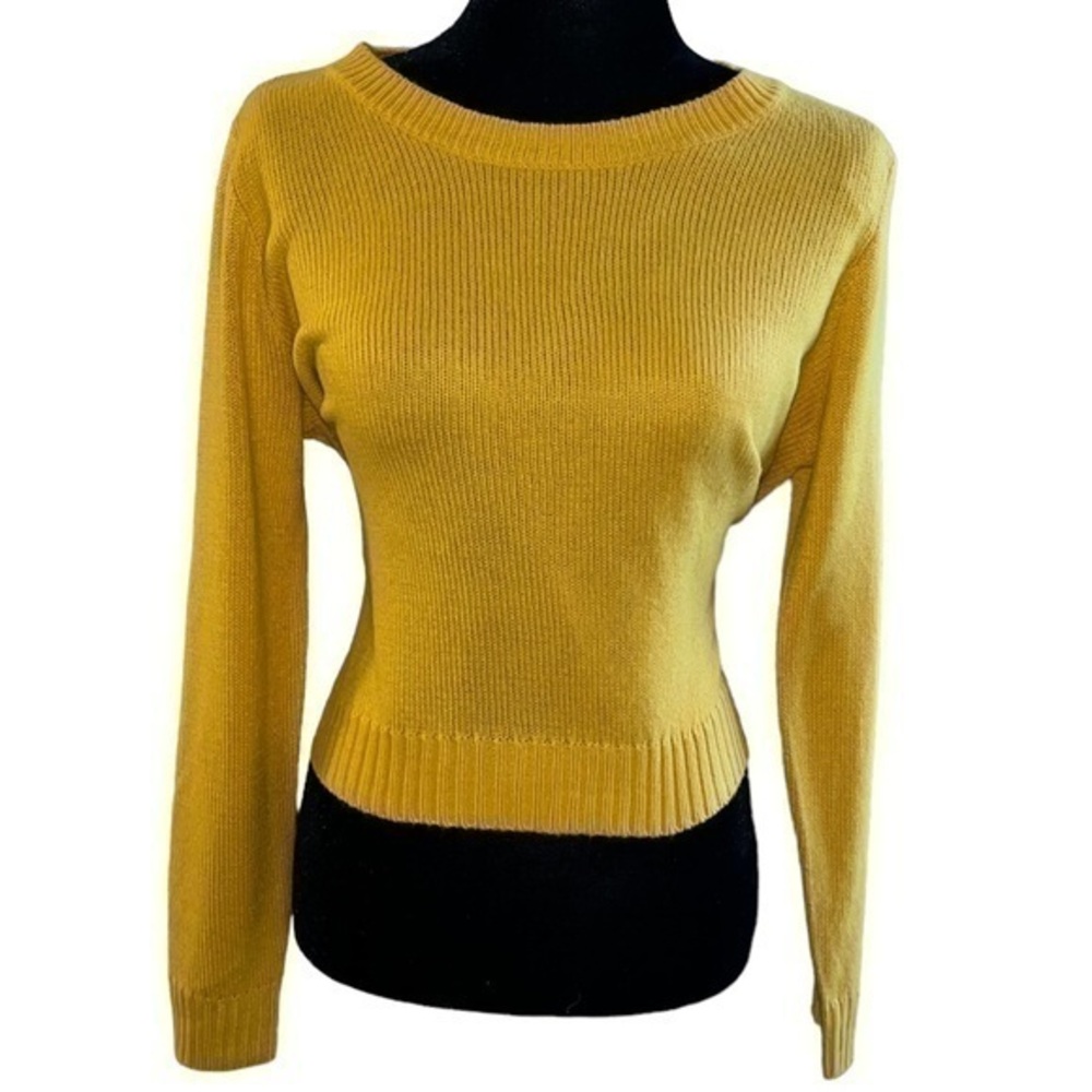 DIVIDED H&M Long Sleeve Crop
Top Women's Mustard Knitted Crew Sweatshirt Sz S